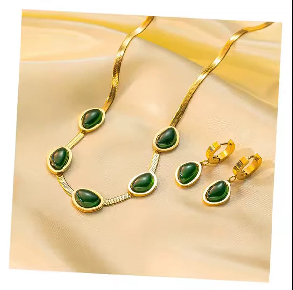 💚COLLAR + ARETES + PULSERA + EMPAQUE DE LUJO💚