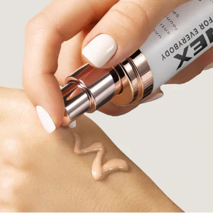 AgeDefy™ Base De Maquillaje Antiedad Adaptativa Para Verte Mas Joven