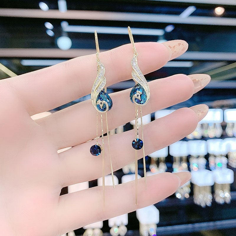Peacock - Aretes de pavo real borla azul