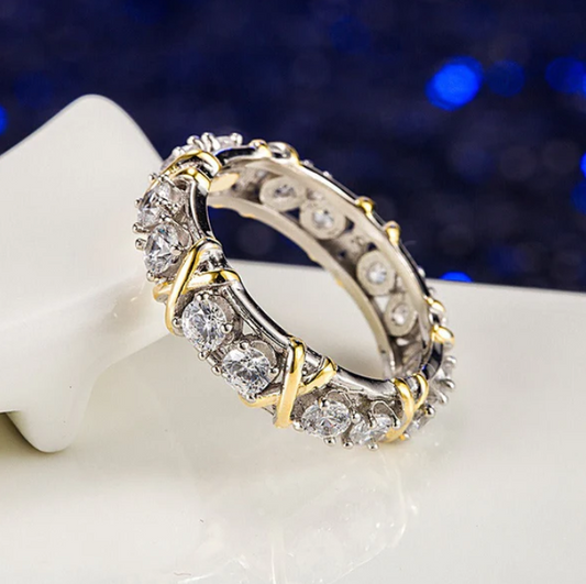 Anillo de diamantes moissanita