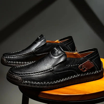 Zapatos clásicos de cuero sin cordones para hombre: piel de becerro de primera calidad, comodidad y estilo sin esfuerzo