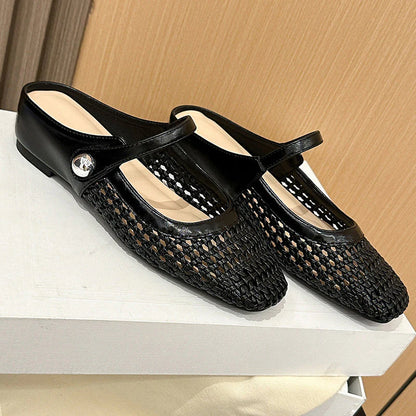 Zapatos destalonados trenzados con hebilla y punta cuadrada