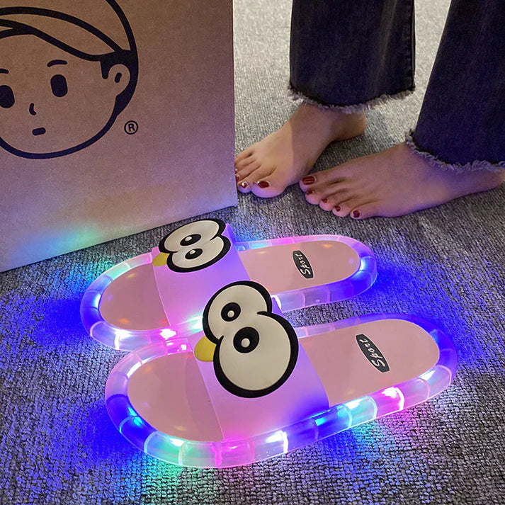 👀Cartoon Slippers - Pantuflas LED con Diseño de Dibujos Animados: Suela con Luces Vibrantes🏠