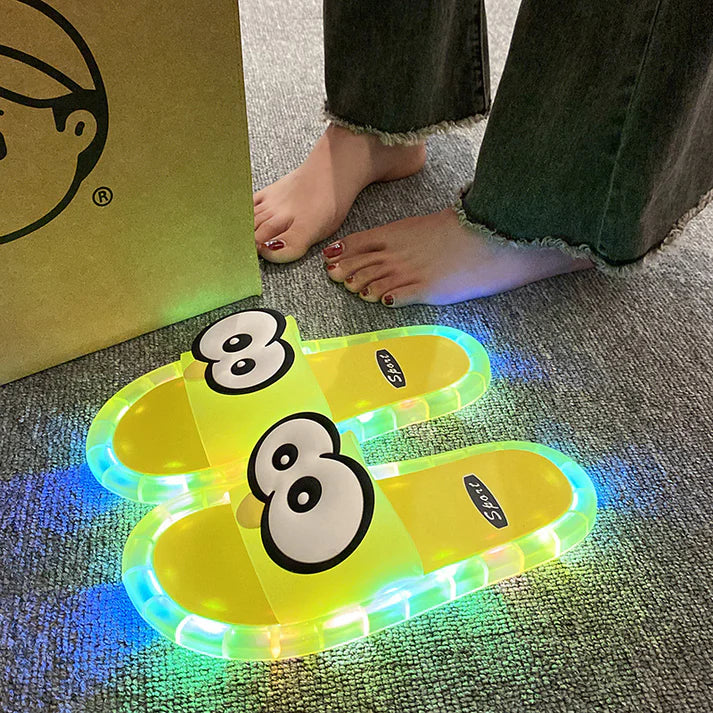 👀Cartoon Slippers - Pantuflas LED con Diseño de Dibujos Animados: Suela con Luces Vibrantes🏠